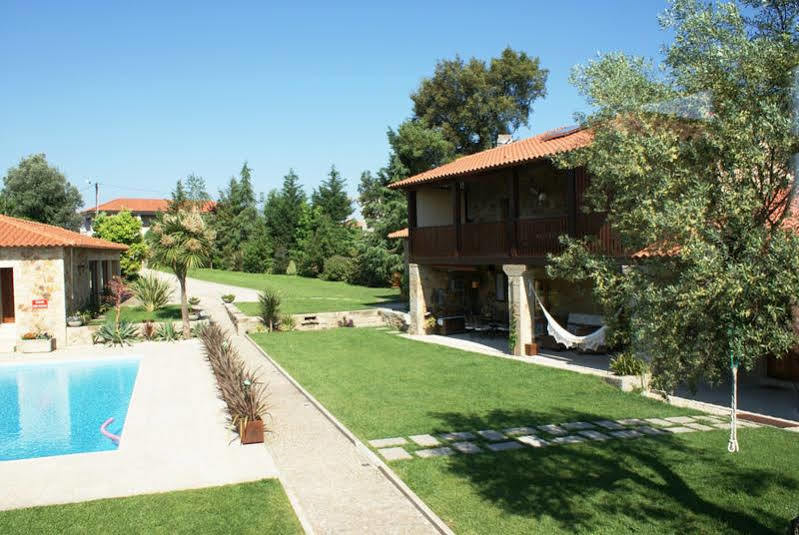 Casas Casal Do Carvalhal - Agroturismo Amares Exterior photo